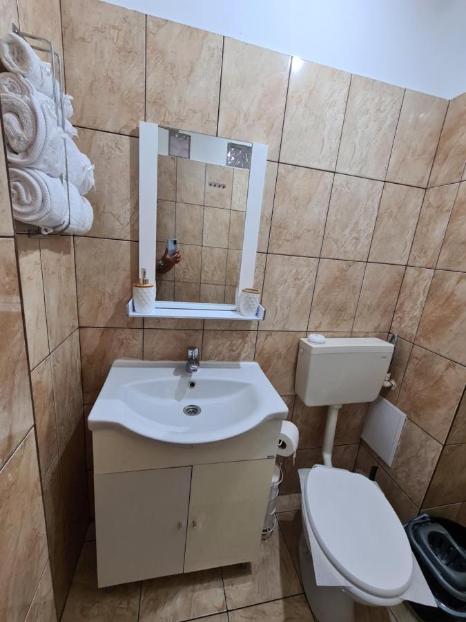 Garsoniera Privata Bed & Breakfast Bucureşti Eksteriør bilde