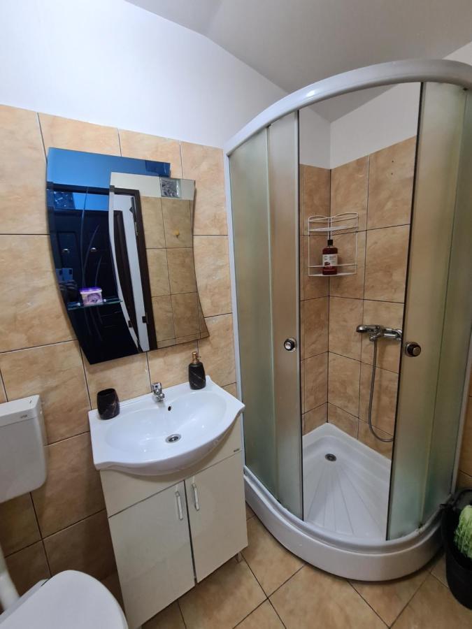 Garsoniera Privata Bed & Breakfast Bucureşti Eksteriør bilde